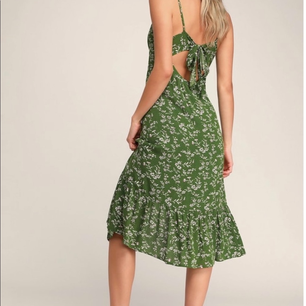Bridgerton garden party vibes floral Print Ruffled Tie-Back Midi Dress